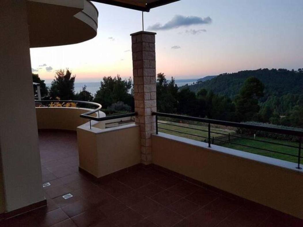 #Luxlikehome Hill Summer Villa Elani Екстер'єр фото